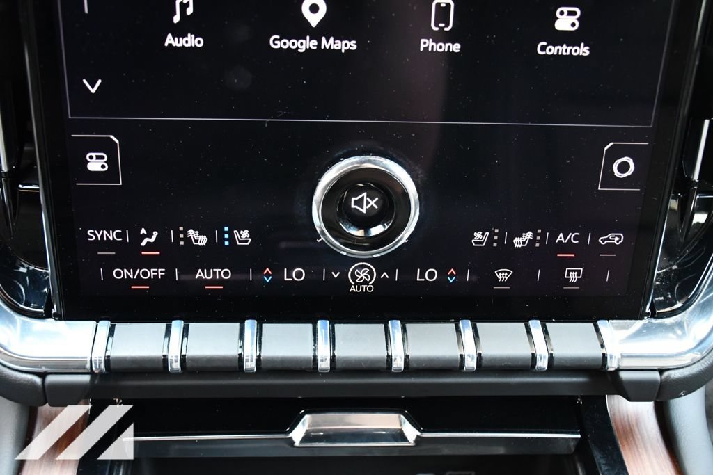 Used 2025 Sterling Metallic GMC Denali image 19