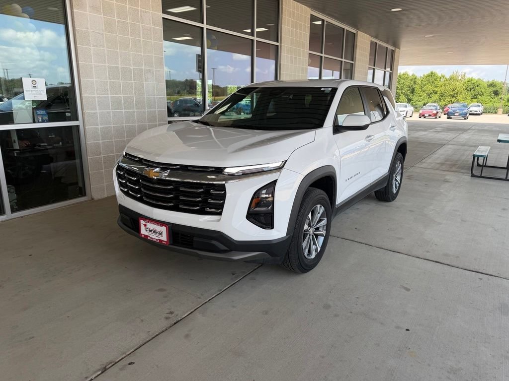 Used 2025 Summit White Chevrolet LT image 2