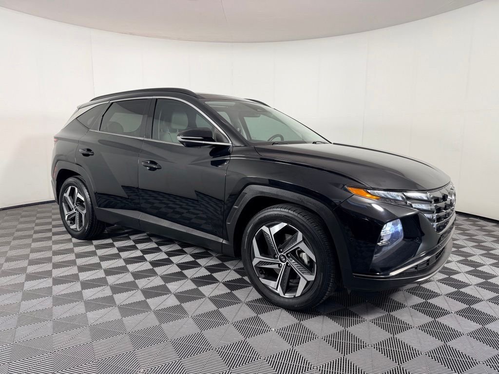Certified Used 2022 Black Hyundai Limited image 5