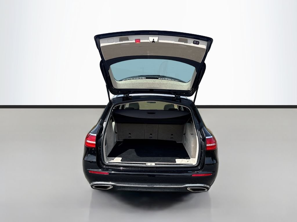 Used 2018 Black Mercedes-Benz E 400 image 9