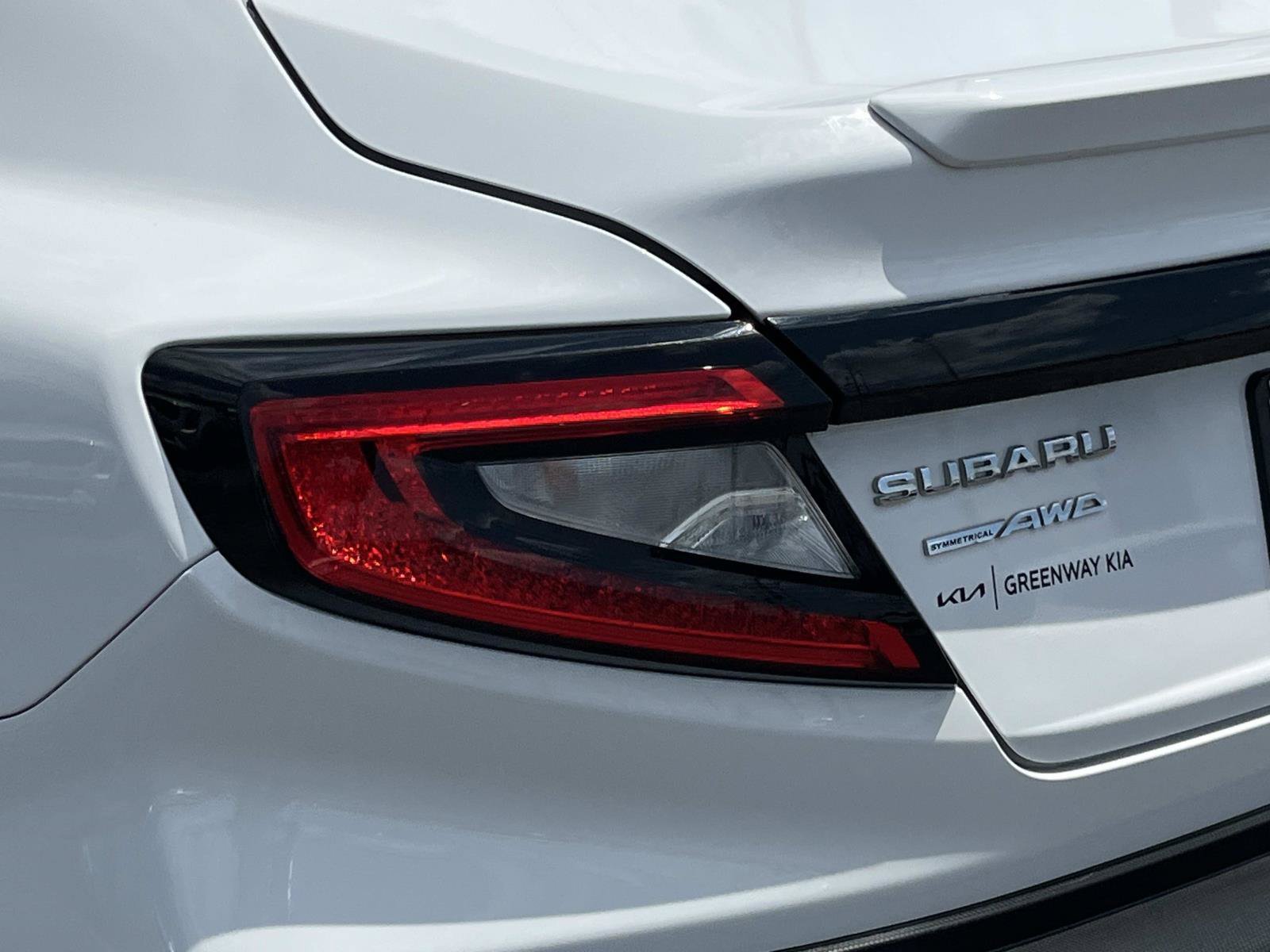 Used 2022 Ceramic White Subaru Premium image 10
