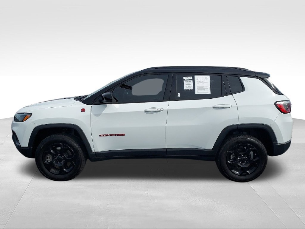 Used 2023 White Jeep Trailhawk image 2