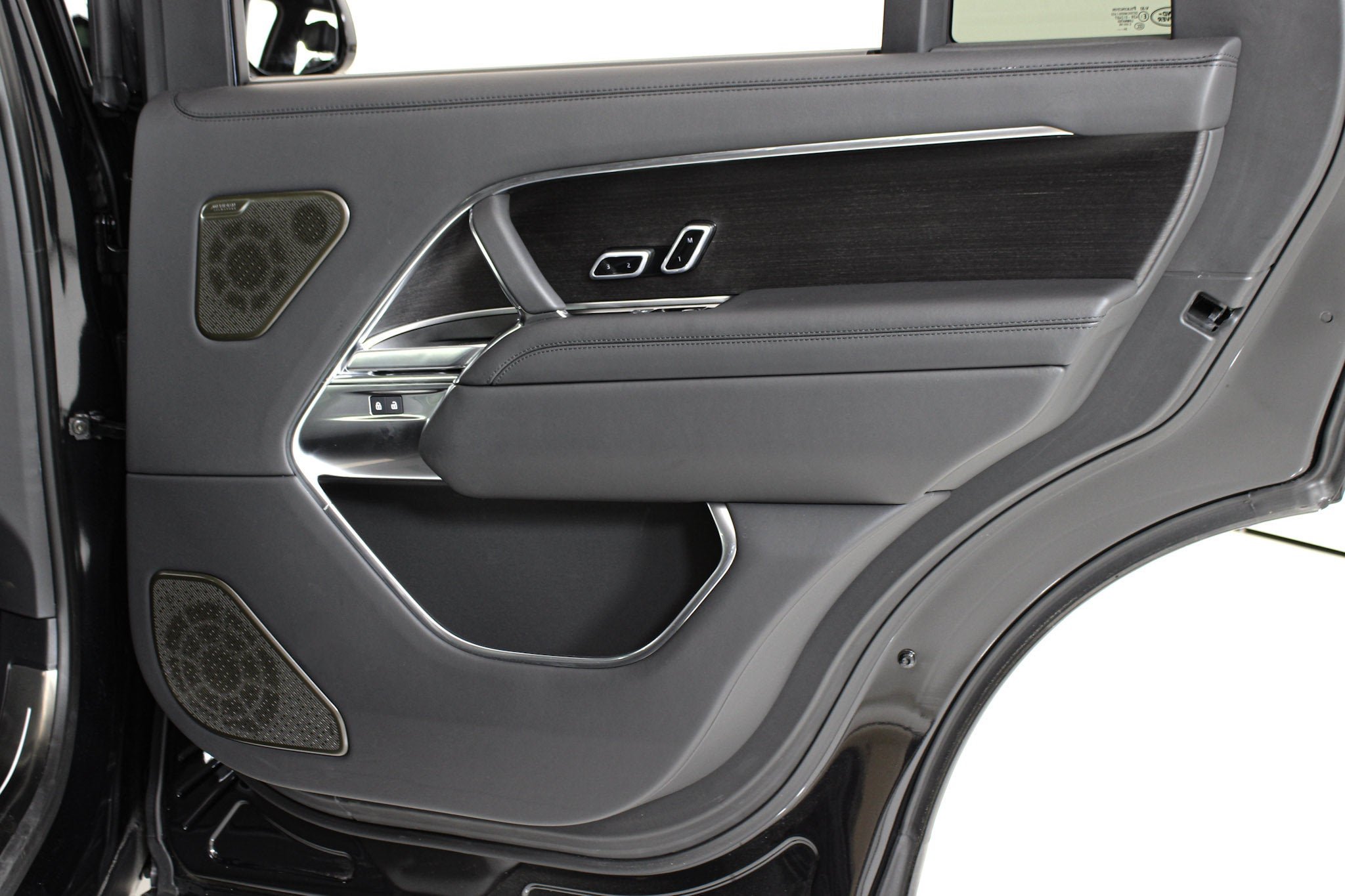 Used 2025 Black Land Rover Autobiography image 24