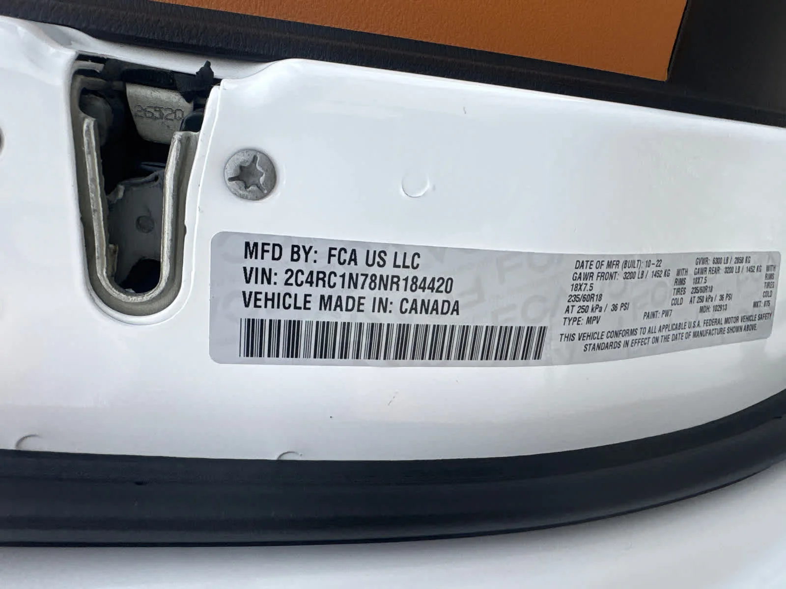 Used 2022 Bright White Clearcoat Chrysler Hybrid Pinnacle image 36