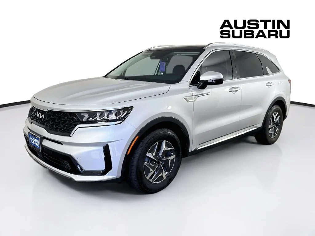 Used 2022 Silver Kia EX image 3