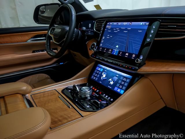Used 2022 Black Jeep Series III image 33