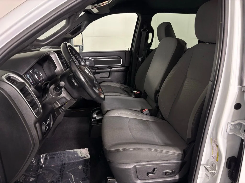 Used 2024 White Ram Big Horn image 16