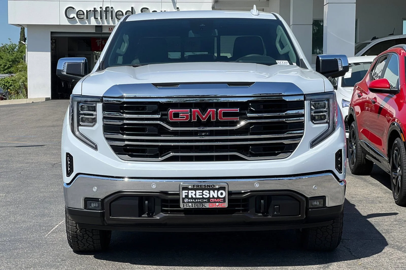 2026 GMC Sierra 1500 SLT - Photo 6