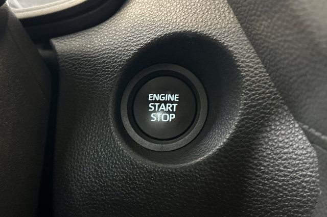 Certified Used 2025  Toyota LE image 27