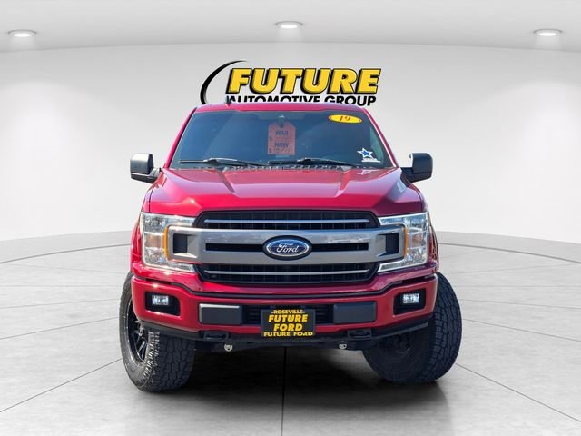 Used 2019 Red Ford XLT image 2