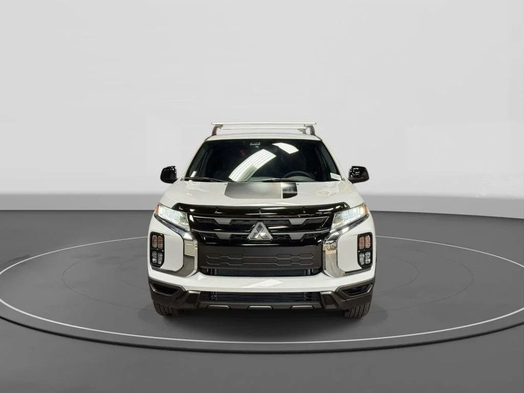 New 2026 White Diamond Mitsubishi Trail Edition image 3