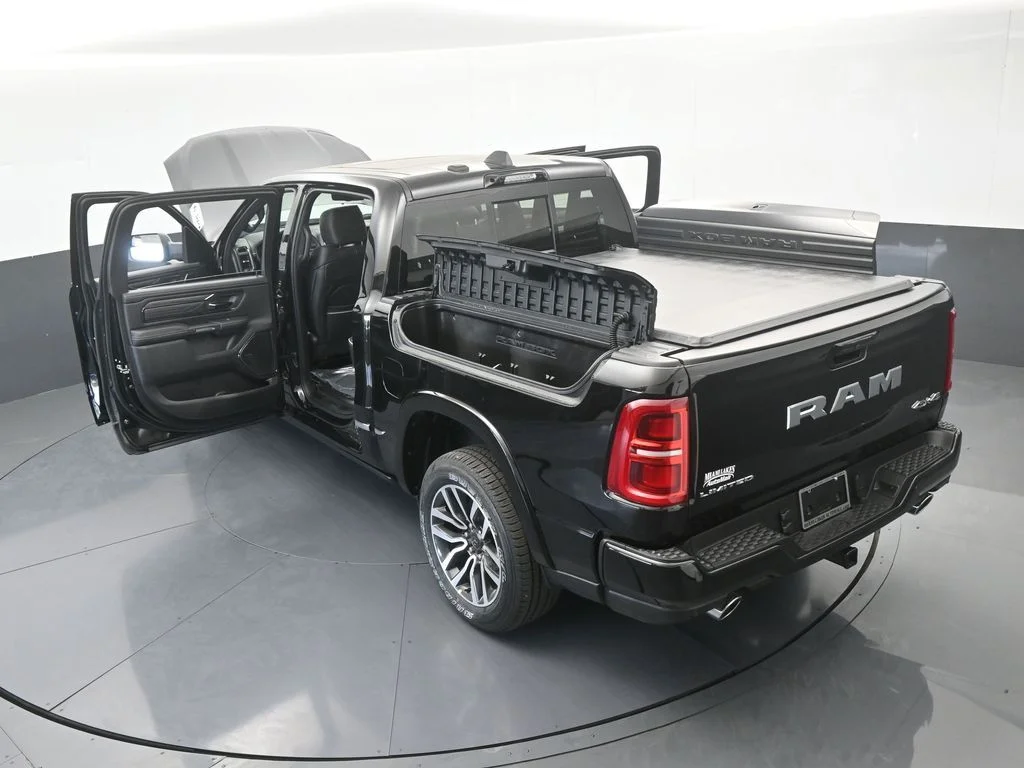 New 2026 Diamond Black Crystal Pearlcoat RAM Limited image 71