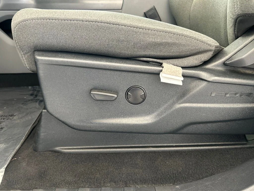 Used 2025 White Ford XLT image 22