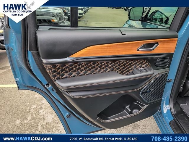 Used 2026 Blue Jeep Summit image 27