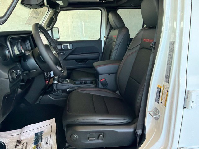 New 2027 Bright White Clearcoat Jeep Rubicon image 19