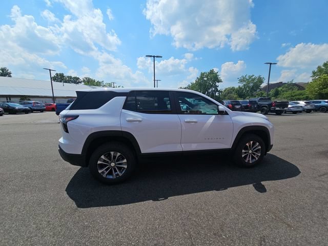 2027 Chevrolet Equinox LT - Photo 10