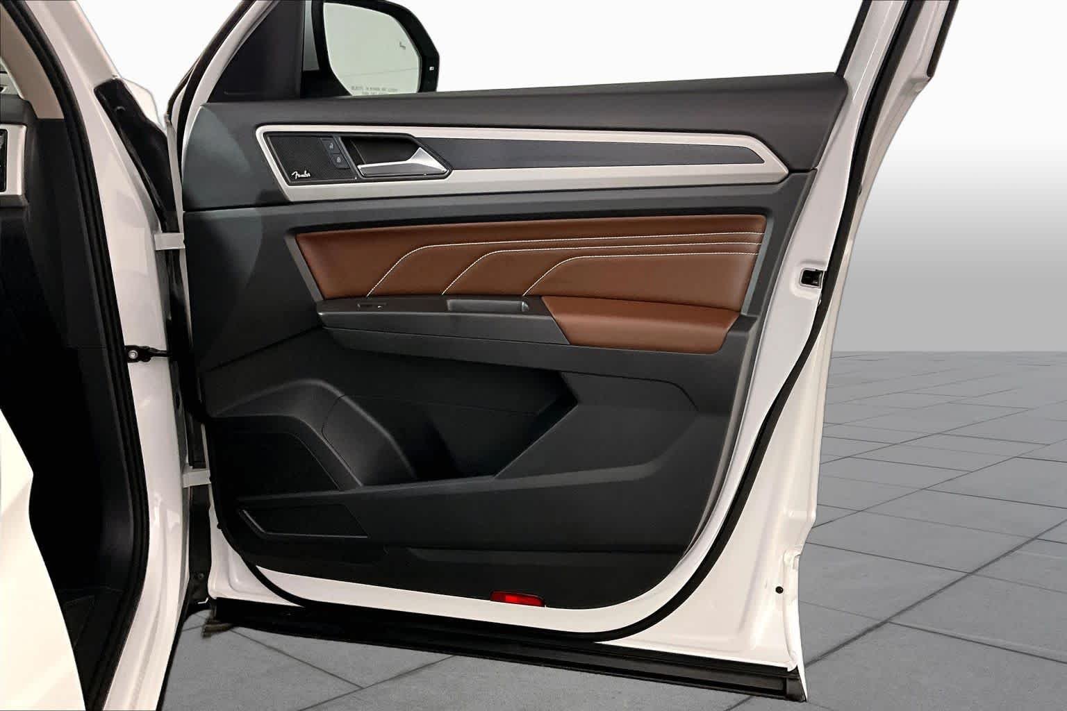 2023 Volkswagen Atlas SEL Premium R-Line - Photo 33