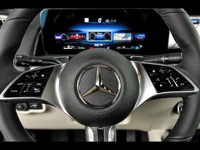 2025 Mercedes-Benz GLB Base - Photo 46