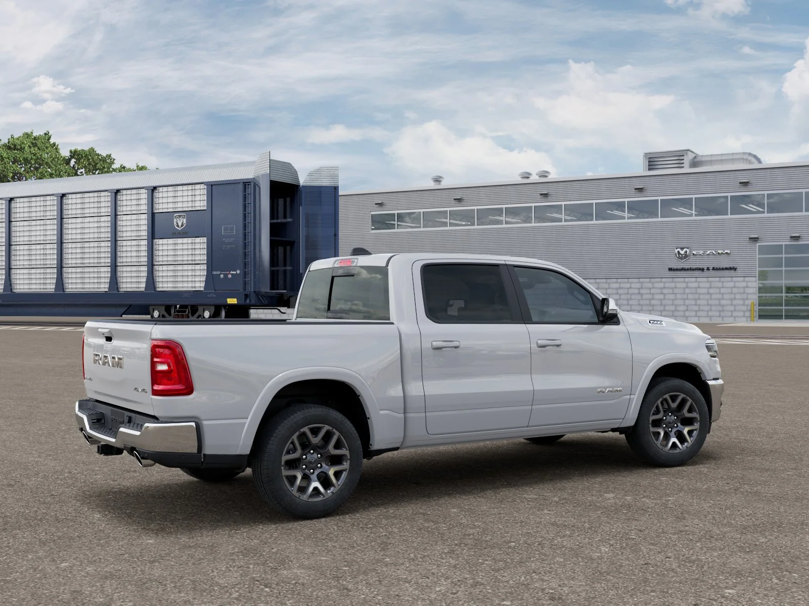 New 2026 Bright White Clear-Coat Exterior Paint RAM Laramie image 30