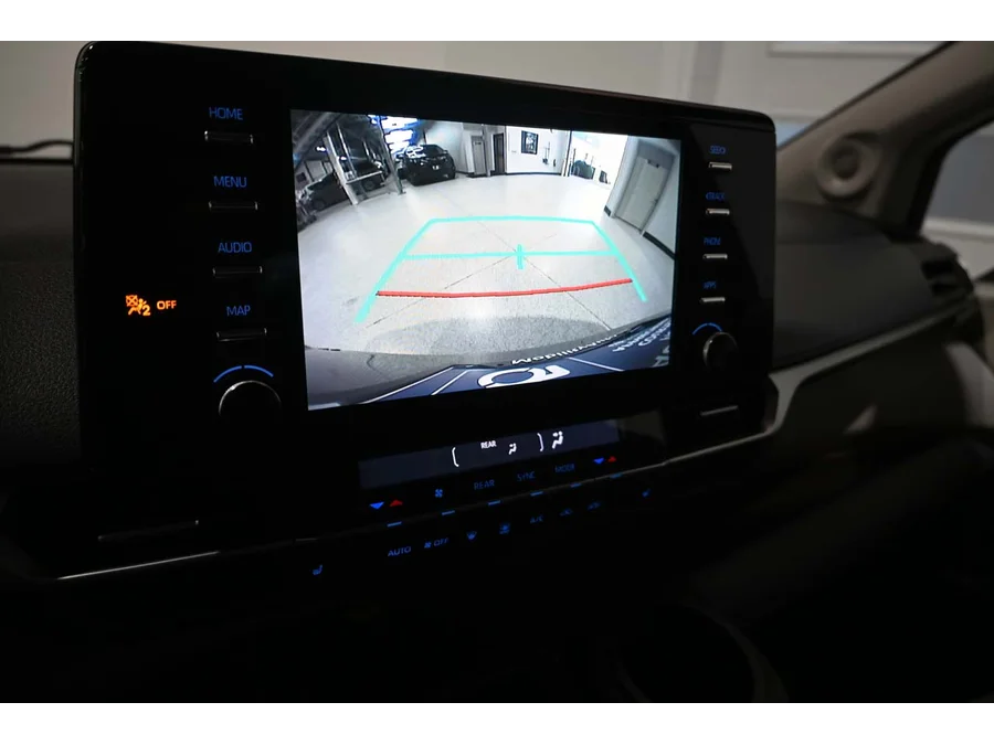 Used 2021 GRAY Toyota XLE Mobility Handicap Van image 40