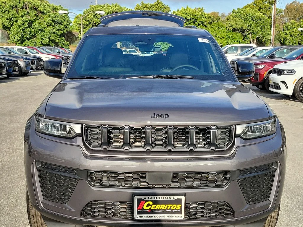 New 2026 Gray Jeep Altitude image 19