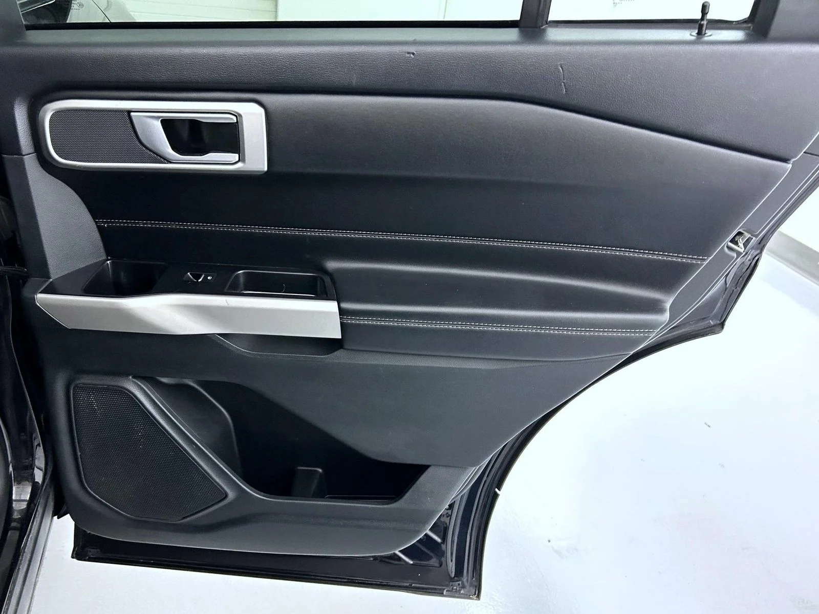 Used 2023 Black Ford XLT image 17