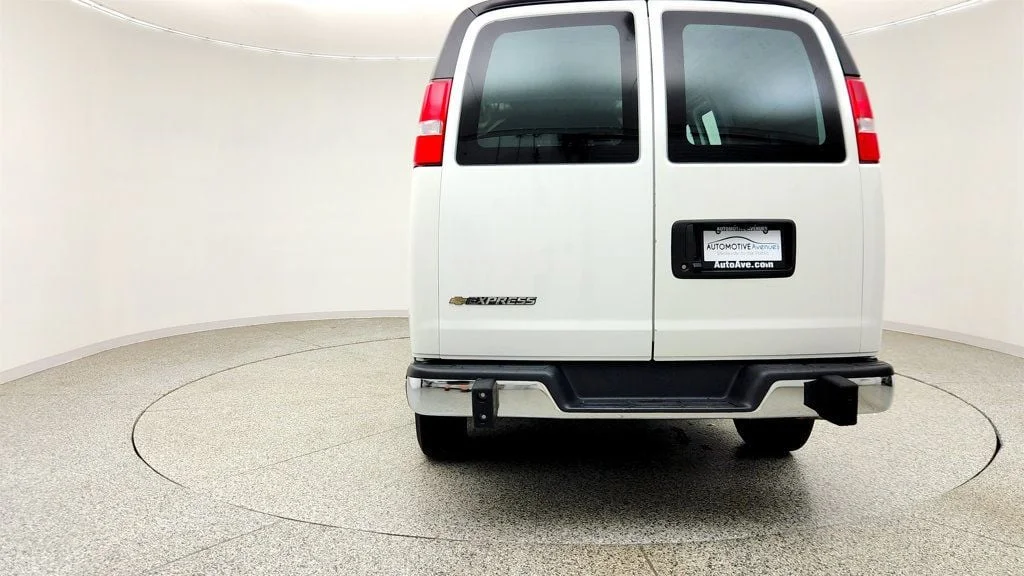 Used 2025 Summit White Chevrolet RWD 2500 135