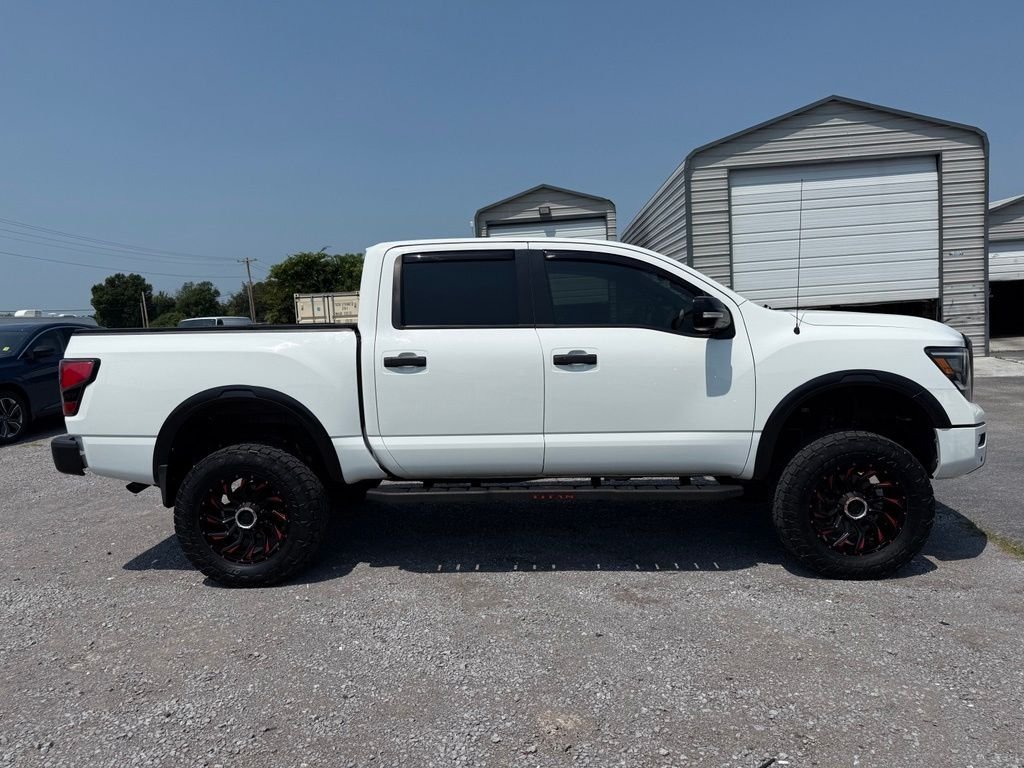 Used 2020 White Nissan PRO-4X image 17