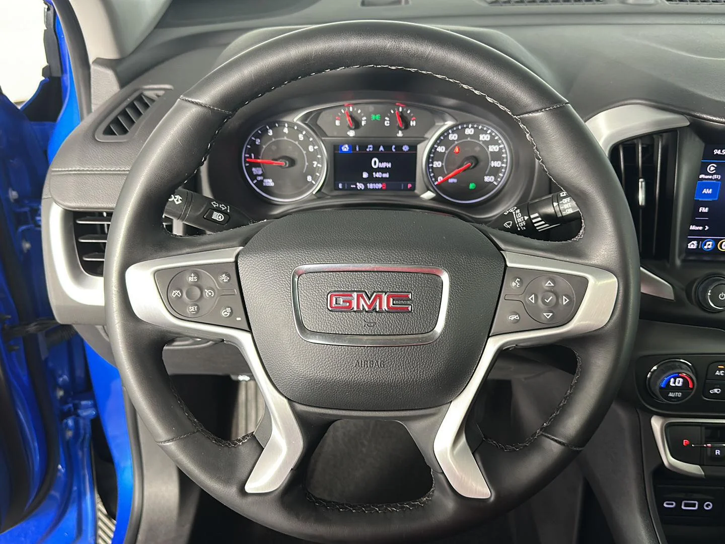 Used 2024 Riptide Metallic GMC SLT image 22