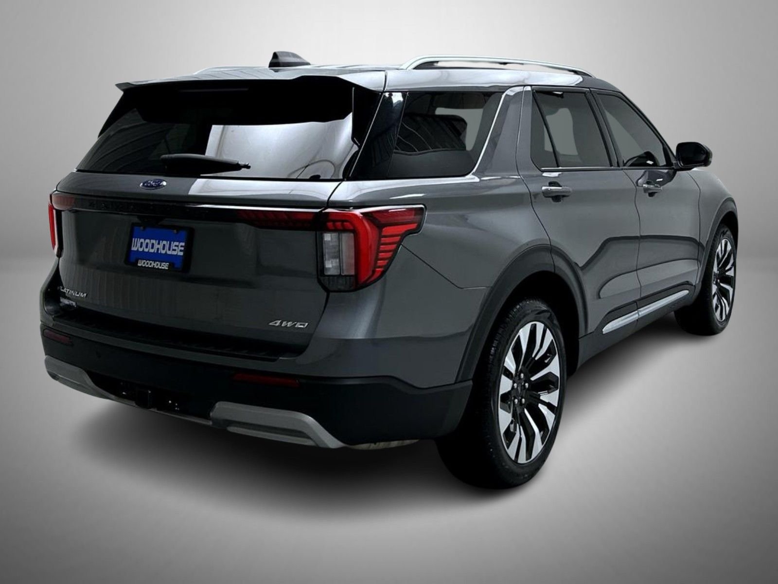 Used 2025 Gray Ford Platinum image 5