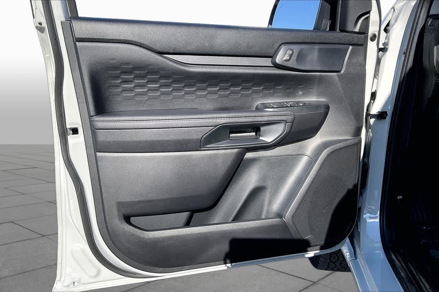 New 2026 Avalanche Ford XLT image 10
