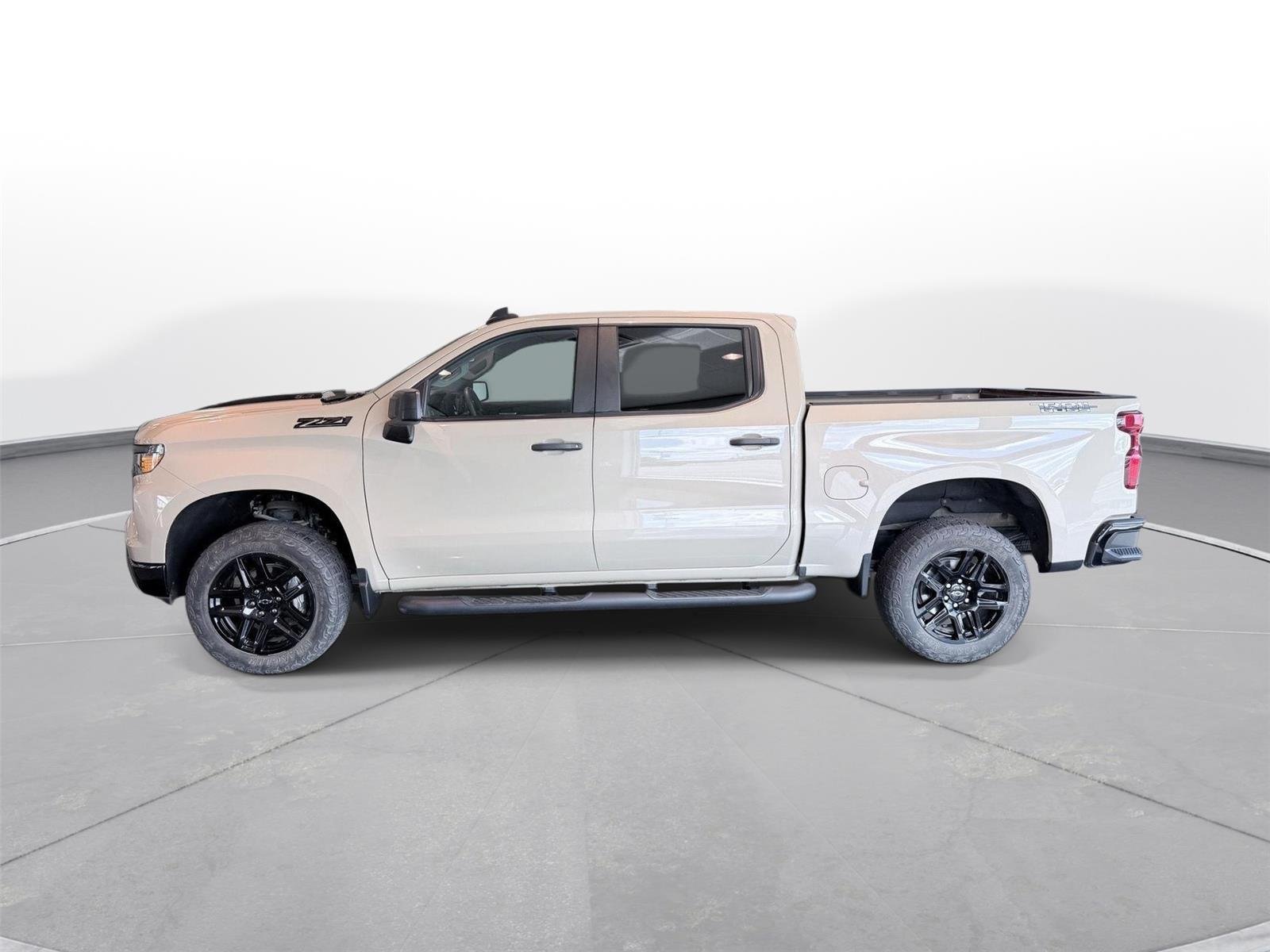 Used 2023 Sand Dune Metallic Chevrolet Custom Trail Boss image 21