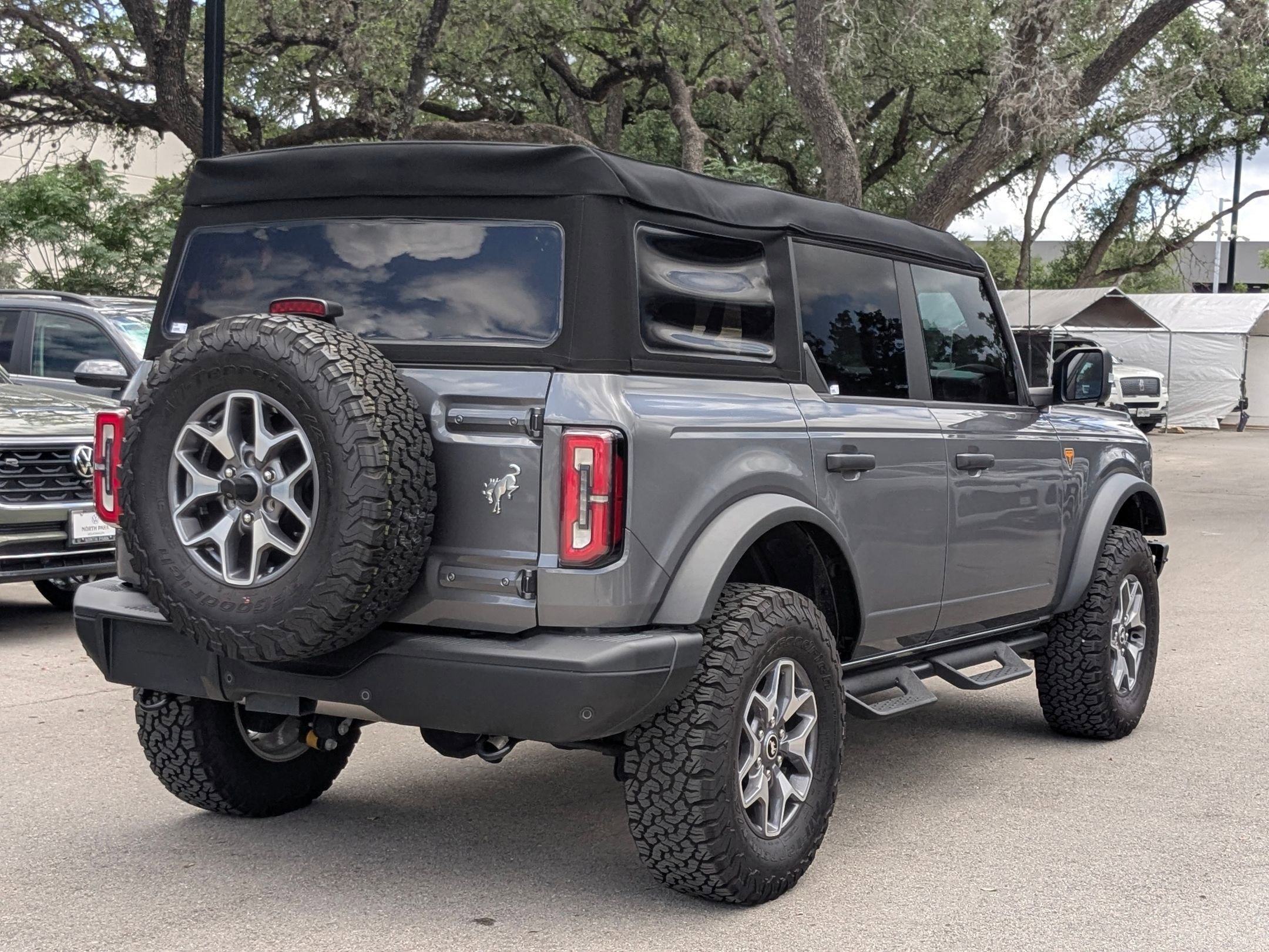 Used 2024 Gray Metallic Ford Badlands image 3