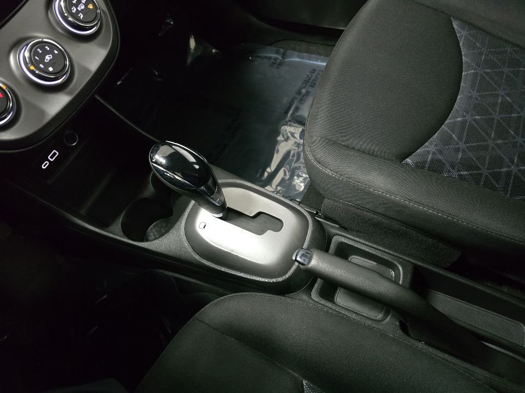 Used 2020 White Chevrolet 1LT image 26