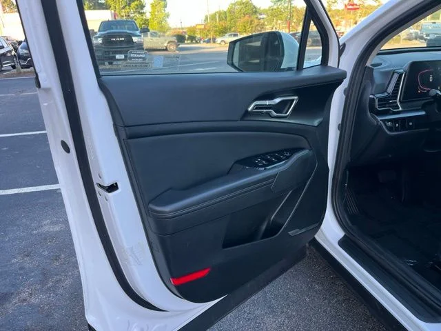Used 2025 White Kia EX image 5