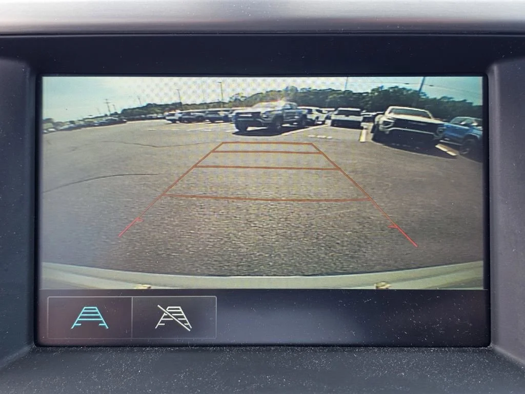 Used 2019 QUICKSILVER METALLIC GMC SLE image 26