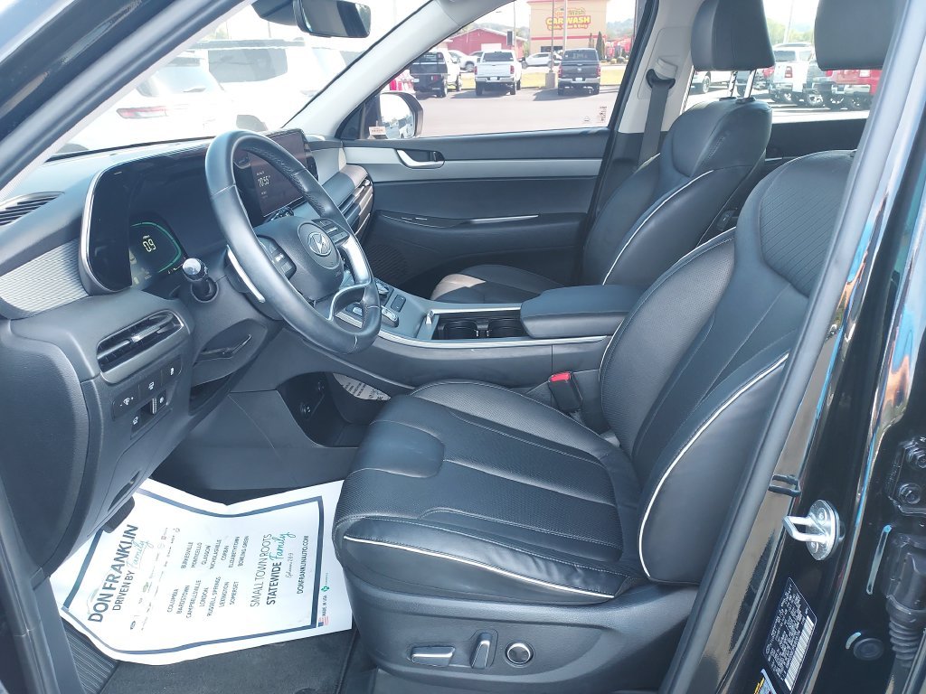 Used 2023 Black Hyundai SEL image 13