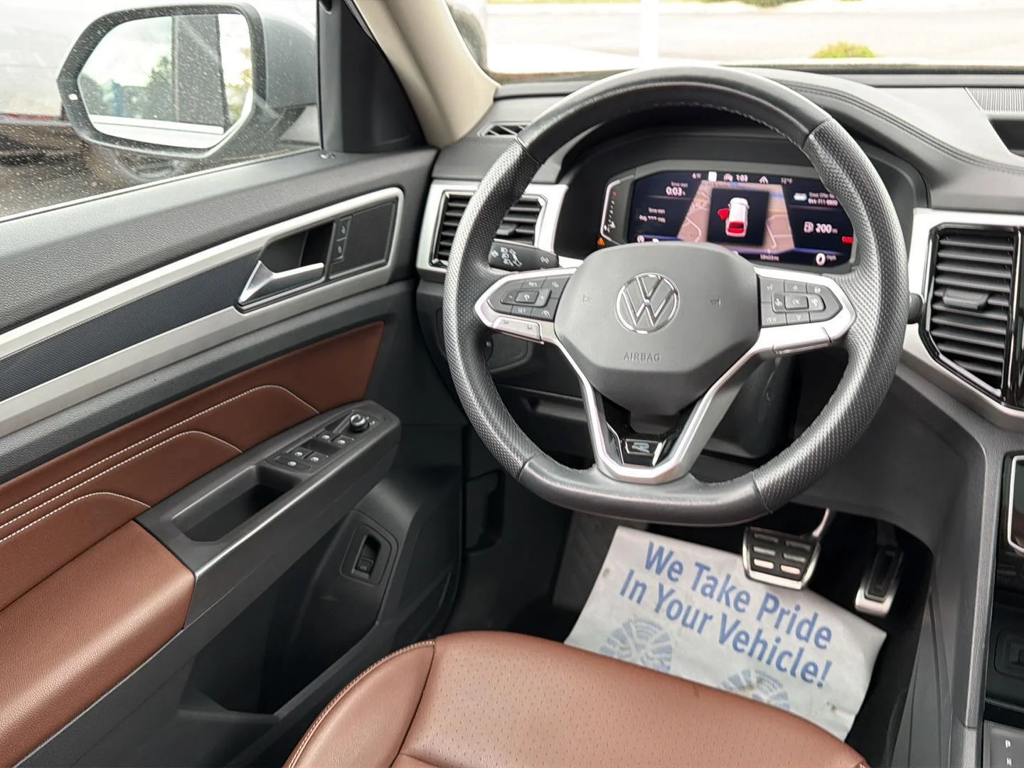 Used 2022 Pyrite Silver Metallic Volkswagen 3.6L V6 SEL R-Line image 25