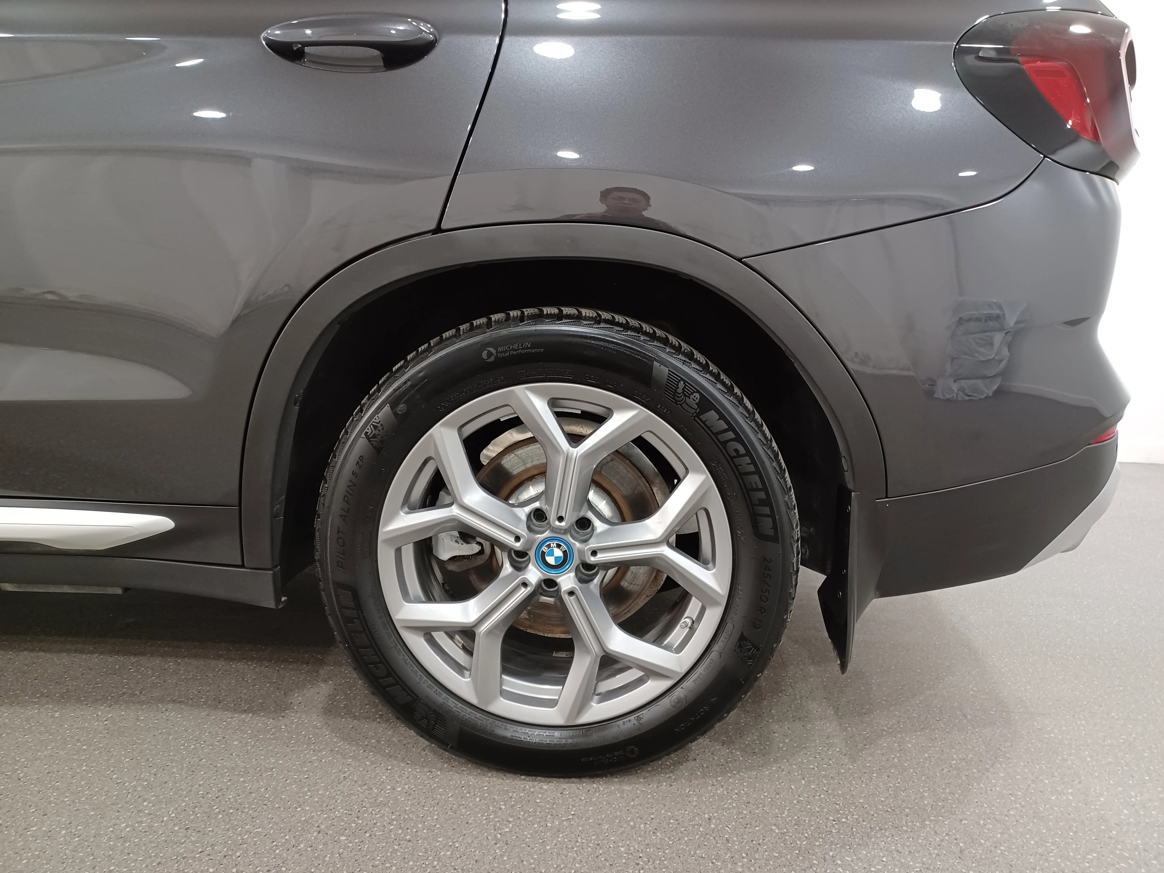 Certified Used 2023 Black Sapphire Metallic BMW xDrive30e Plug-In Hybrid*Nav | Htd Leather | Htd Steering Wheel | Rain Sense Wipers image 20