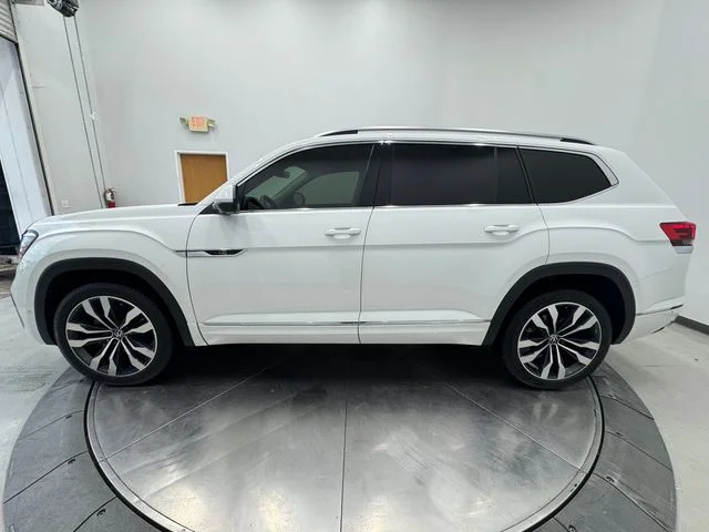 Used 2022 Pure White Volkswagen 3.6L V6 SEL Premium R-Line image 15