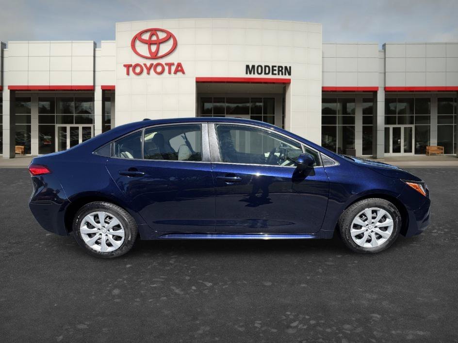 Used 2022 Blueprint Toyota LE image 4