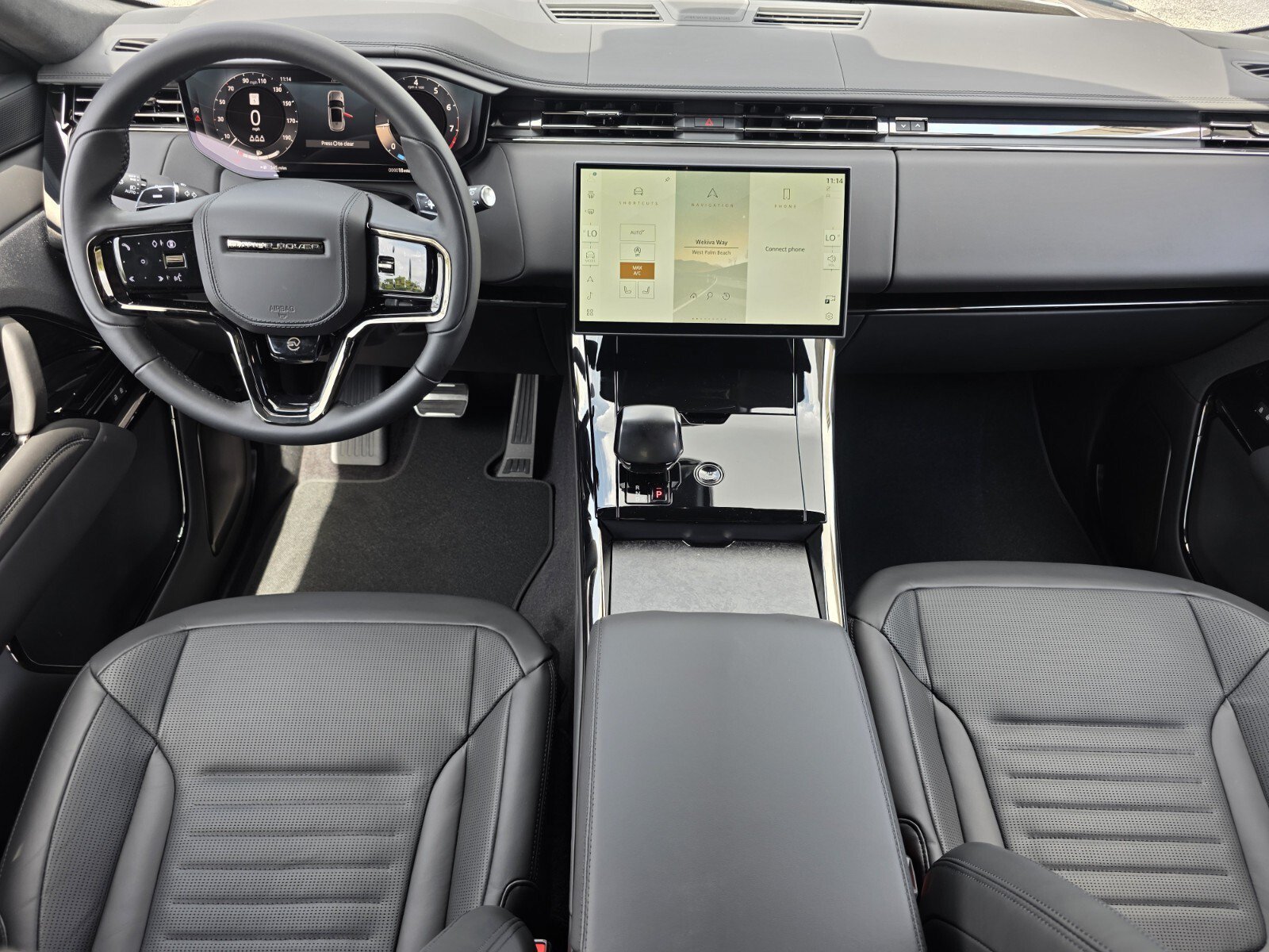 New 2026 Sunset Gold Land Rover P635 SV image 4