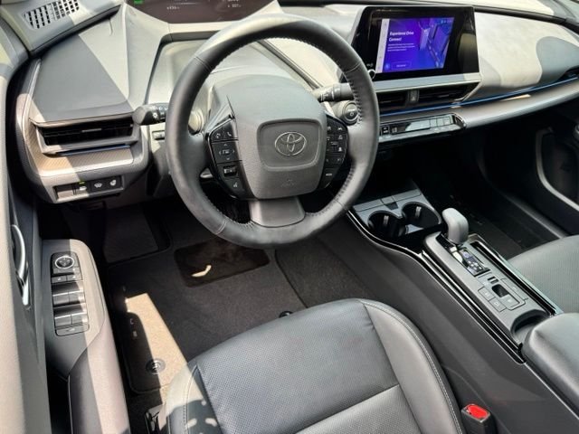 Used 2024  Toyota XLE image 30