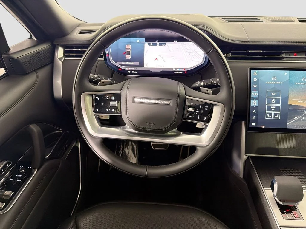 Used 2026 Black Land Rover Autobiography image 24