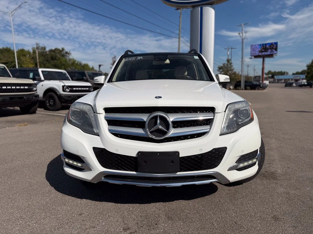 Used 2014 White Mercedes-Benz GLK 250 image 2