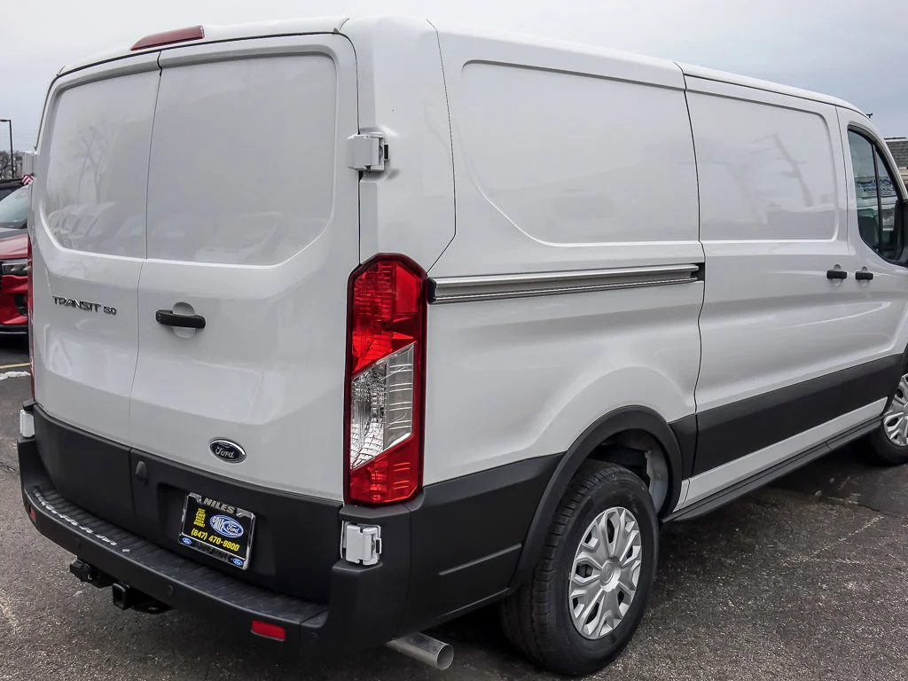 New 2025 Oxford White Ford T-150 148 LR RACKS & BINS image 10