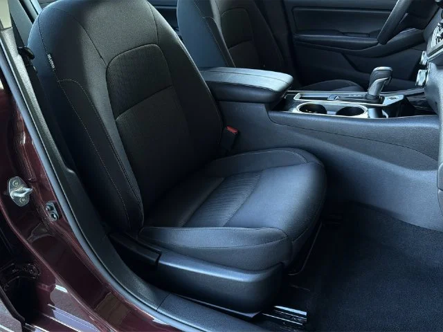 Used 2024 Red Nissan 2.5 SV image 35