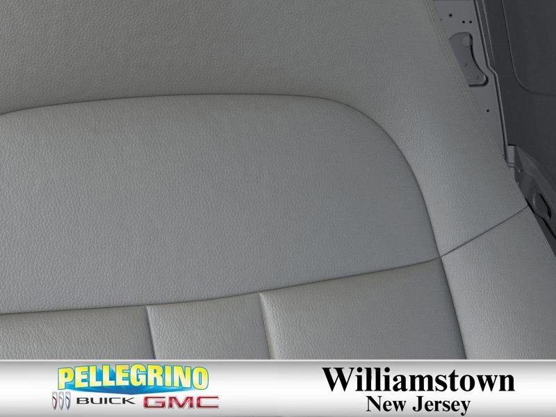 2025 GMC Savana Cargo Work Van - Photo 21
