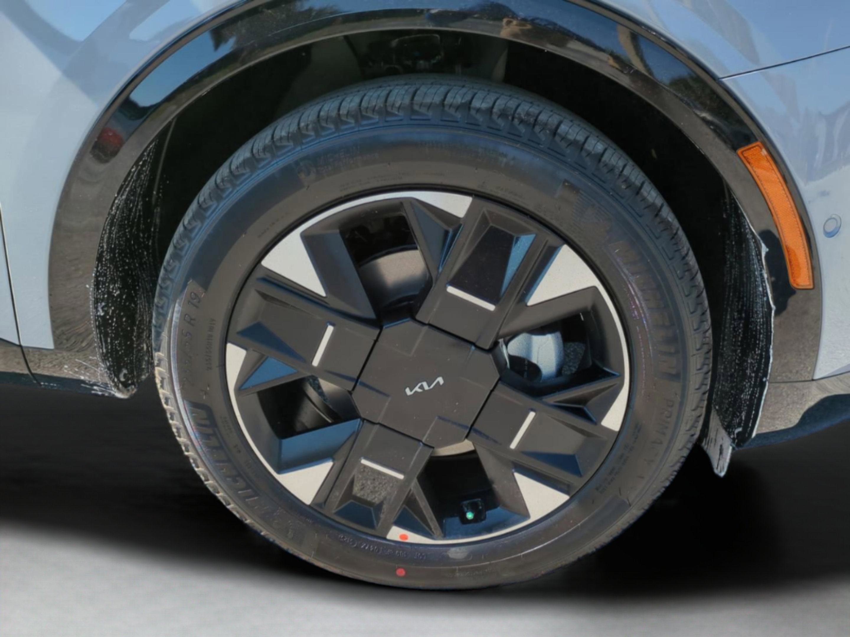 New 2026 Wolf Gray Kia SX-Prestige image 36