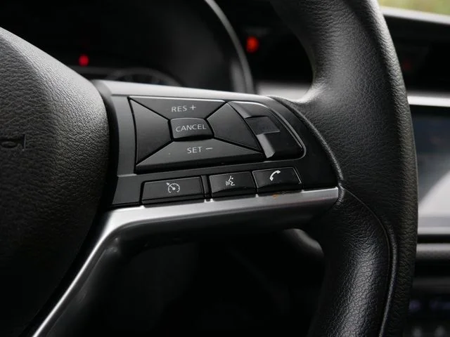 Used 2019 Blue Nissan SV image 19